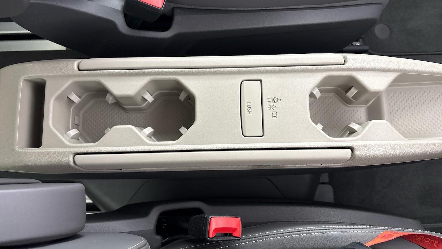 Used Volkswagen Multivan 2024 for sale - 77791247: Photo 16