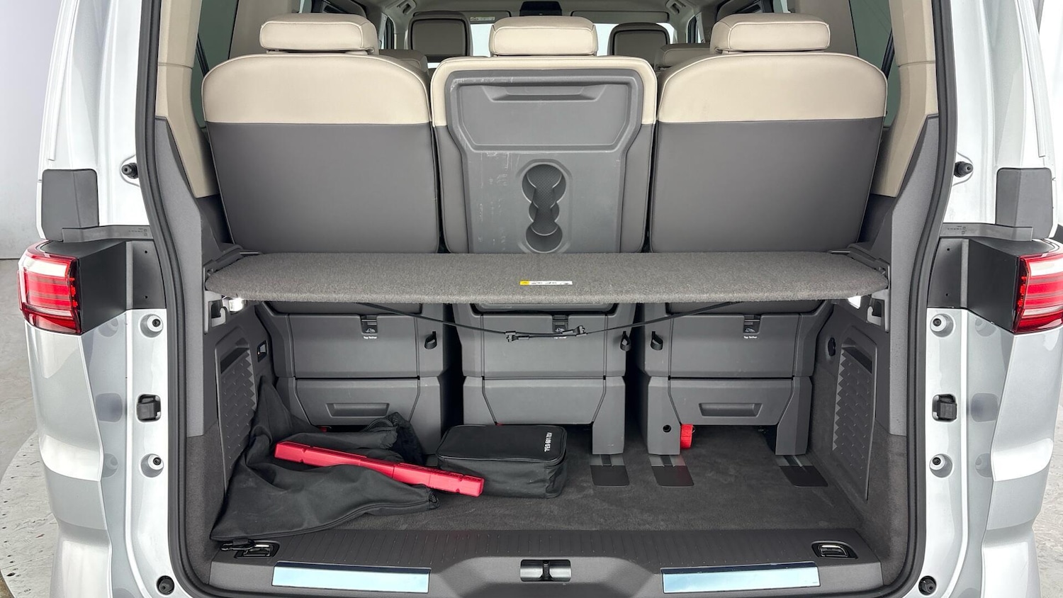 Used Volkswagen Multivan 2024 for sale - 77791247: Photo 41