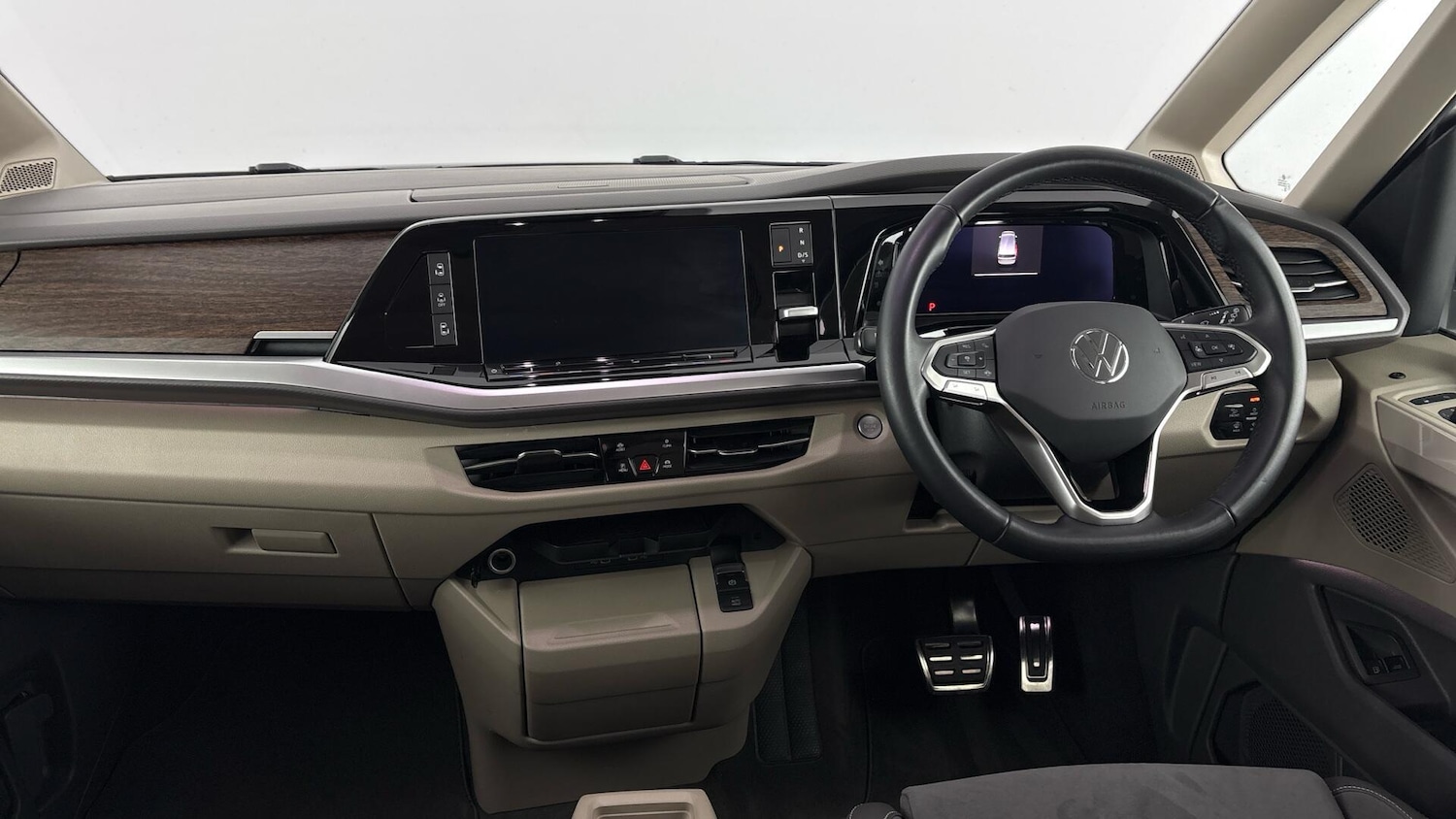 Used Volkswagen Multivan 2024 for sale - 77791247: Photo 8