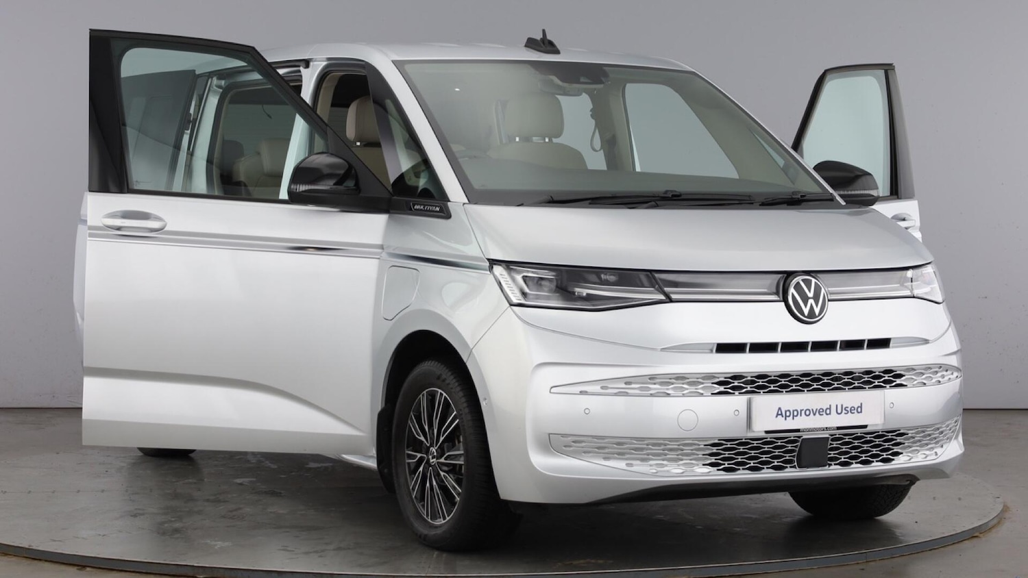 Used Volkswagen Multivan 2024 for sale - 77791247: Photo 9