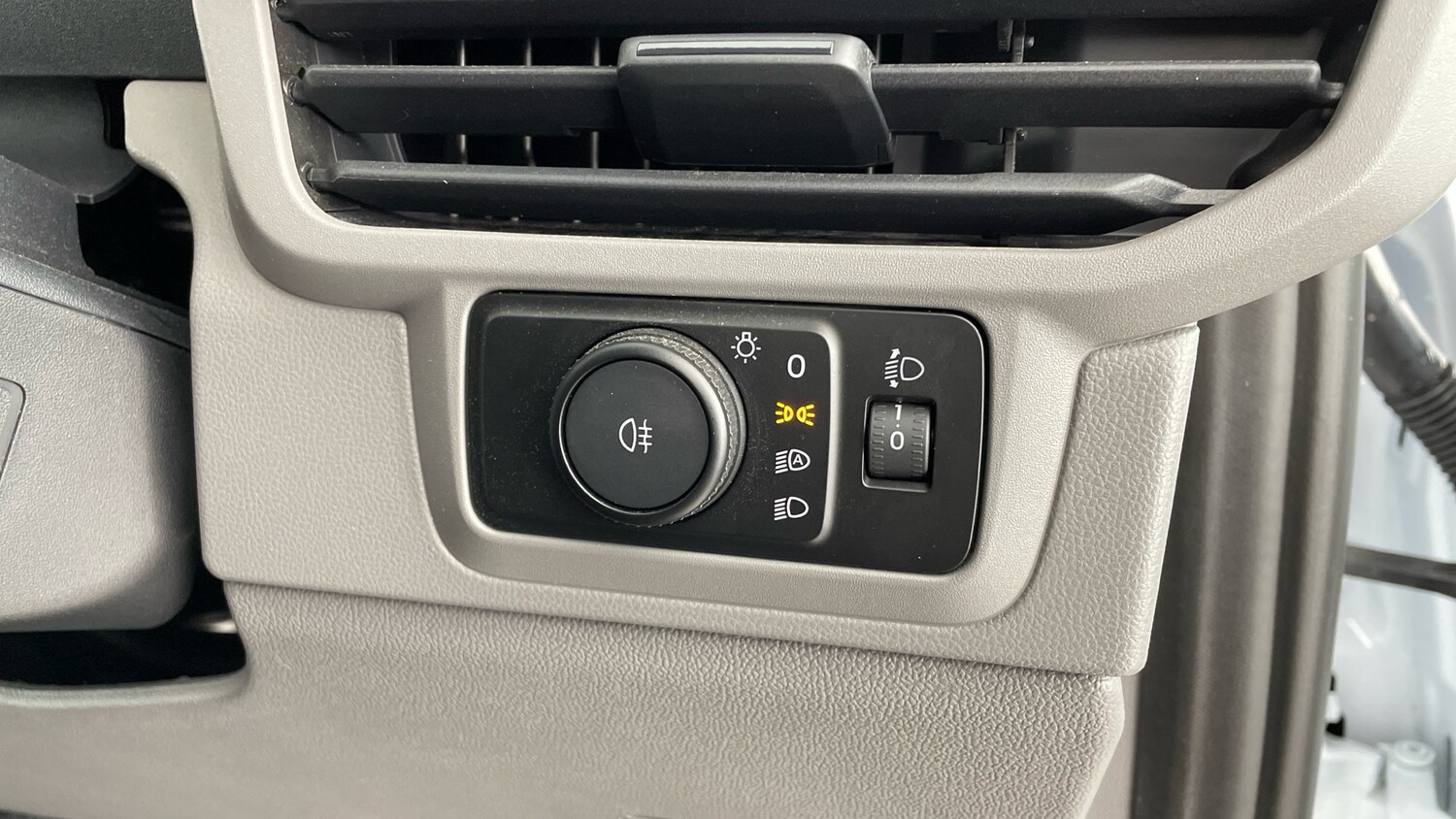 Used Volkswagen Transporter 2025 for sale - 77602563: Photo 20