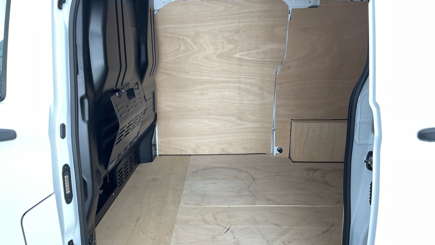 Used Volkswagen Transporter 2025 for sale - 77602563: Photo 28