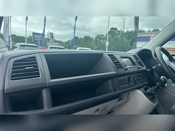 Used Volkswagen Transporter 2017 for sale - 78764883: Photo