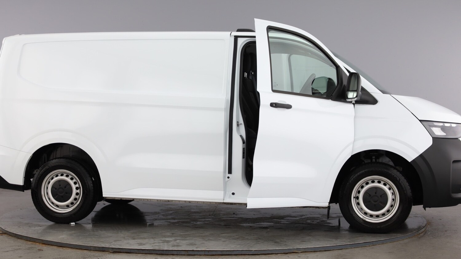 Used Volkswagen Transporter 2025 for sale - 77602507: Photo 10