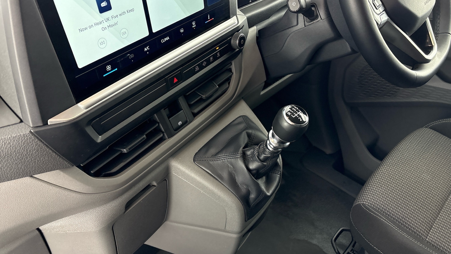 Used Volkswagen Transporter 2025 for sale - 77602507: Photo 29