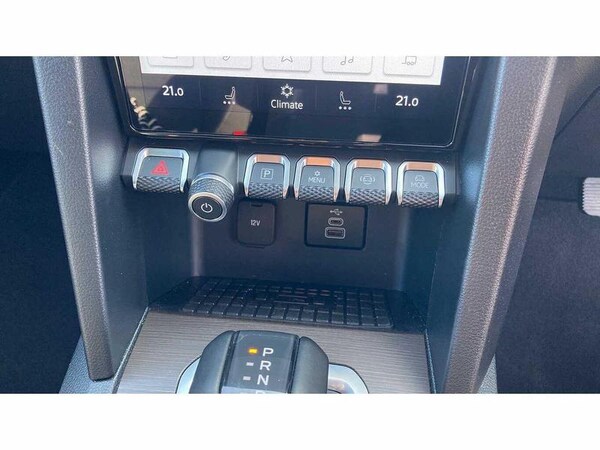 Used Volkswagen Amarok 2025 for sale - 74931815: Photo 33