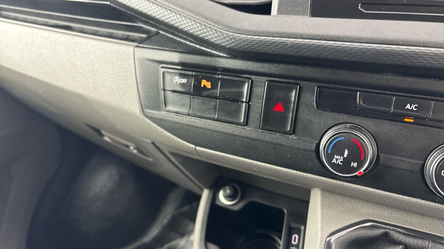 Used Volkswagen Transporter 2022 for sale - 77916319: Photo 13