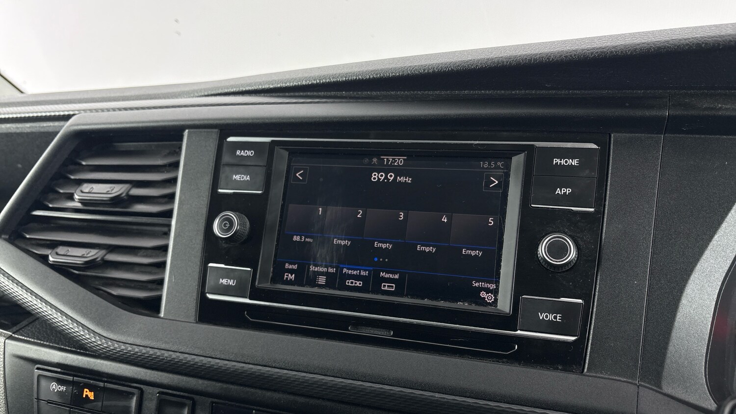 Used Volkswagen Transporter 2022 for sale - 77916319: Photo 16