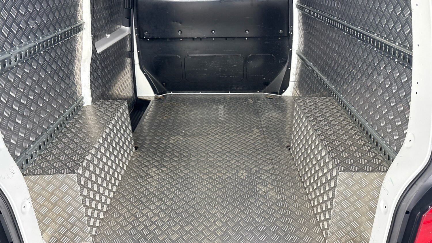 Used Volkswagen Transporter 2022 for sale - 77916319: Photo 27