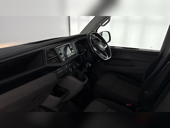 Used Volkswagen Transporter 2022 for sale - 77916319: Photo