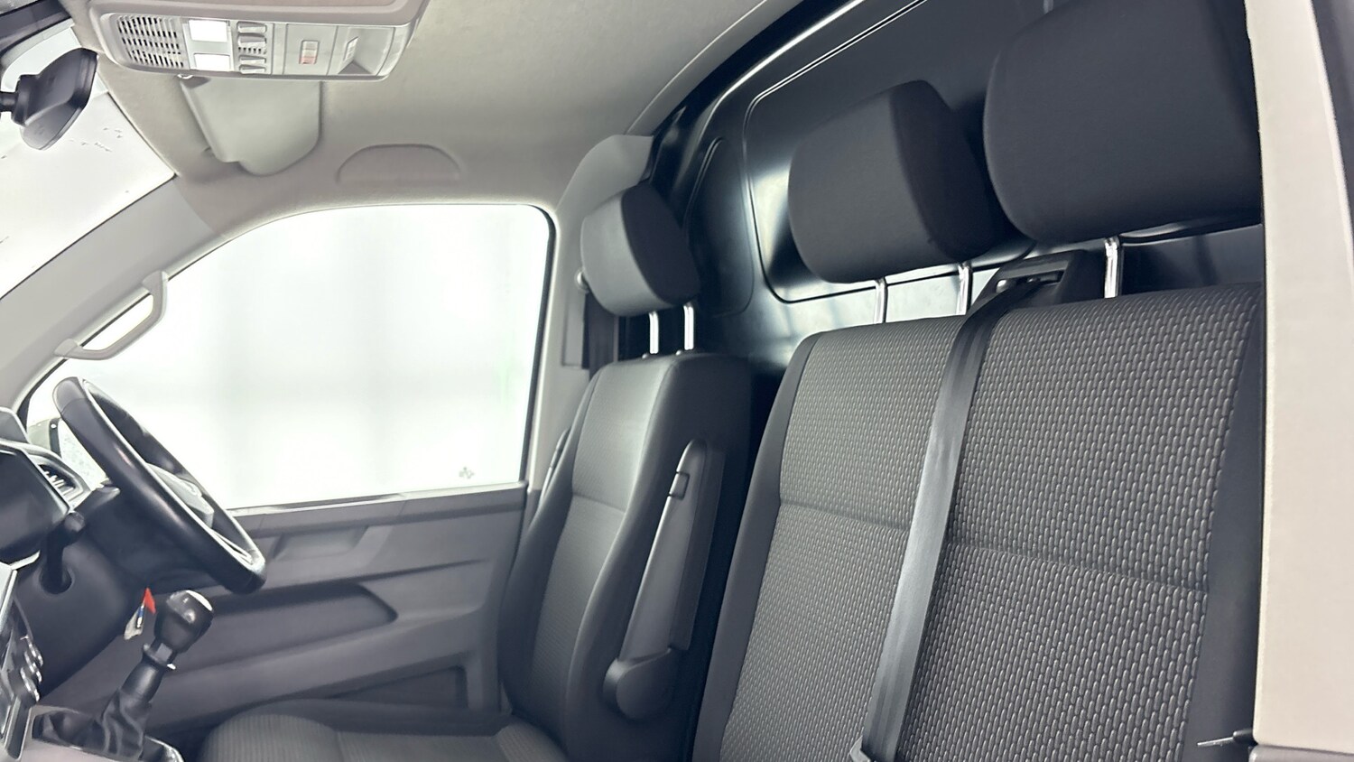 Used Volkswagen Transporter 2022 for sale - 77916319: Photo 34