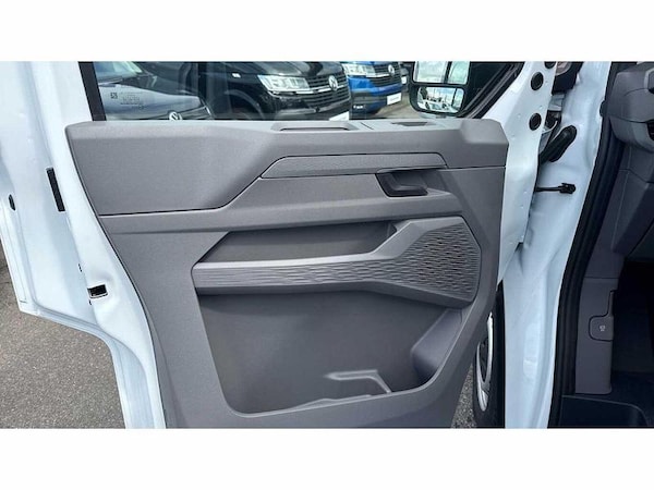 Used Volkswagen Transporter 2025 for sale - 74931699: Photo 25