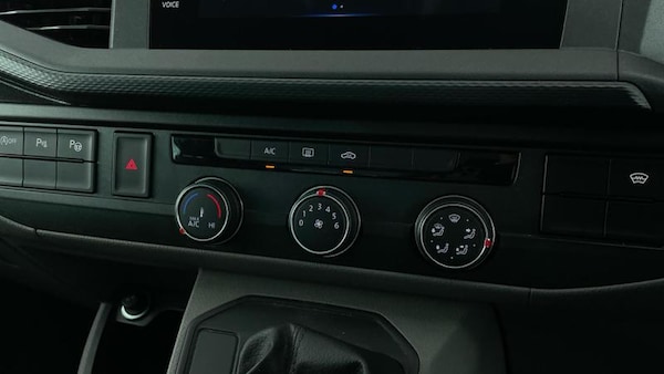 Used Volkswagen Transporter 2024 for sale - 74864919: Photo 16