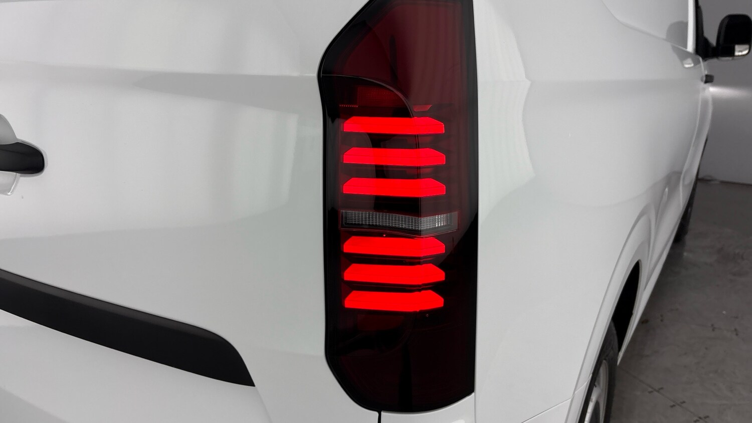 Used Volkswagen Transporter 2025 for sale - 77602499: Photo 16