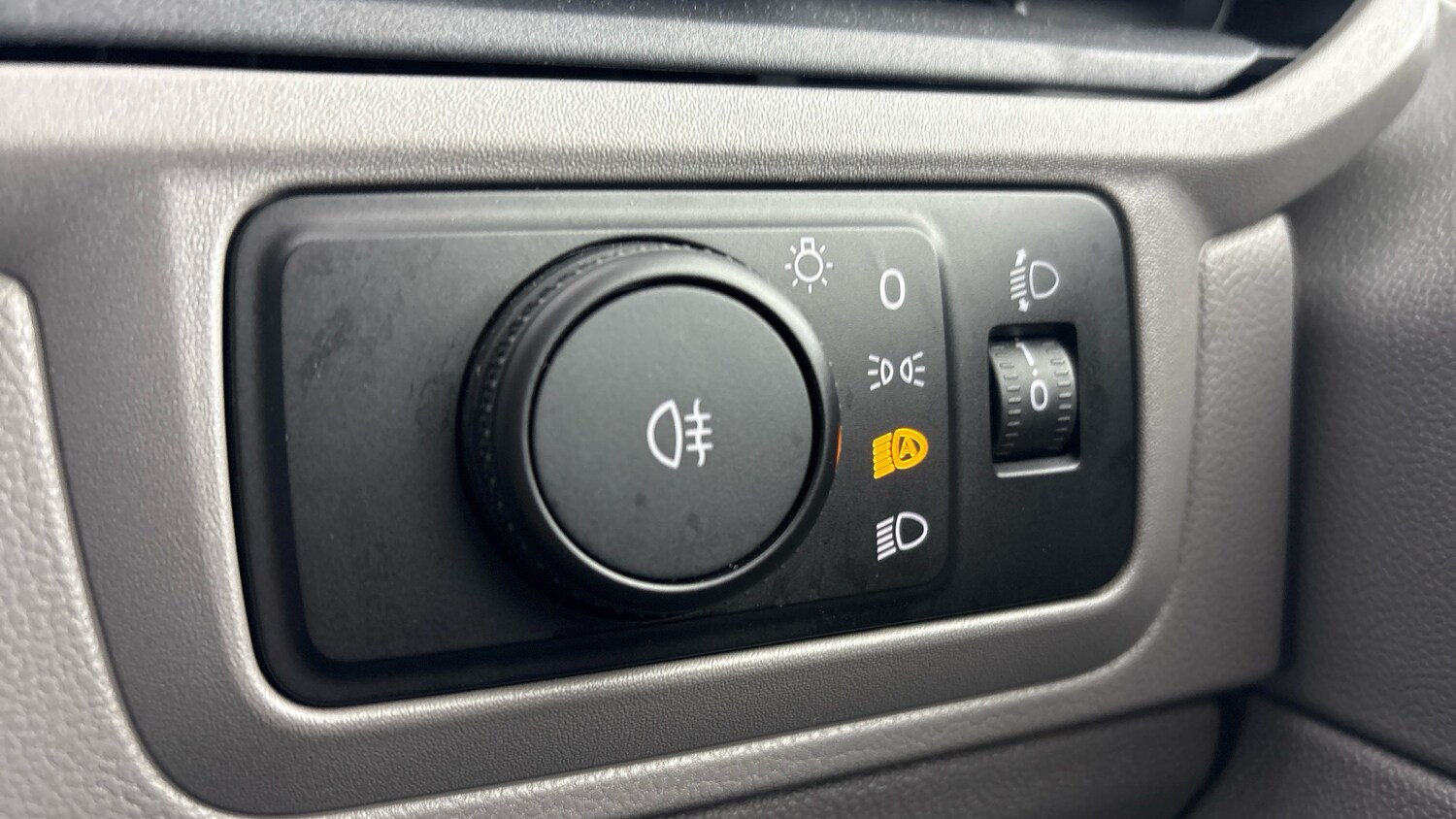 Used Volkswagen Transporter 2025 for sale - 77602499: Photo 20