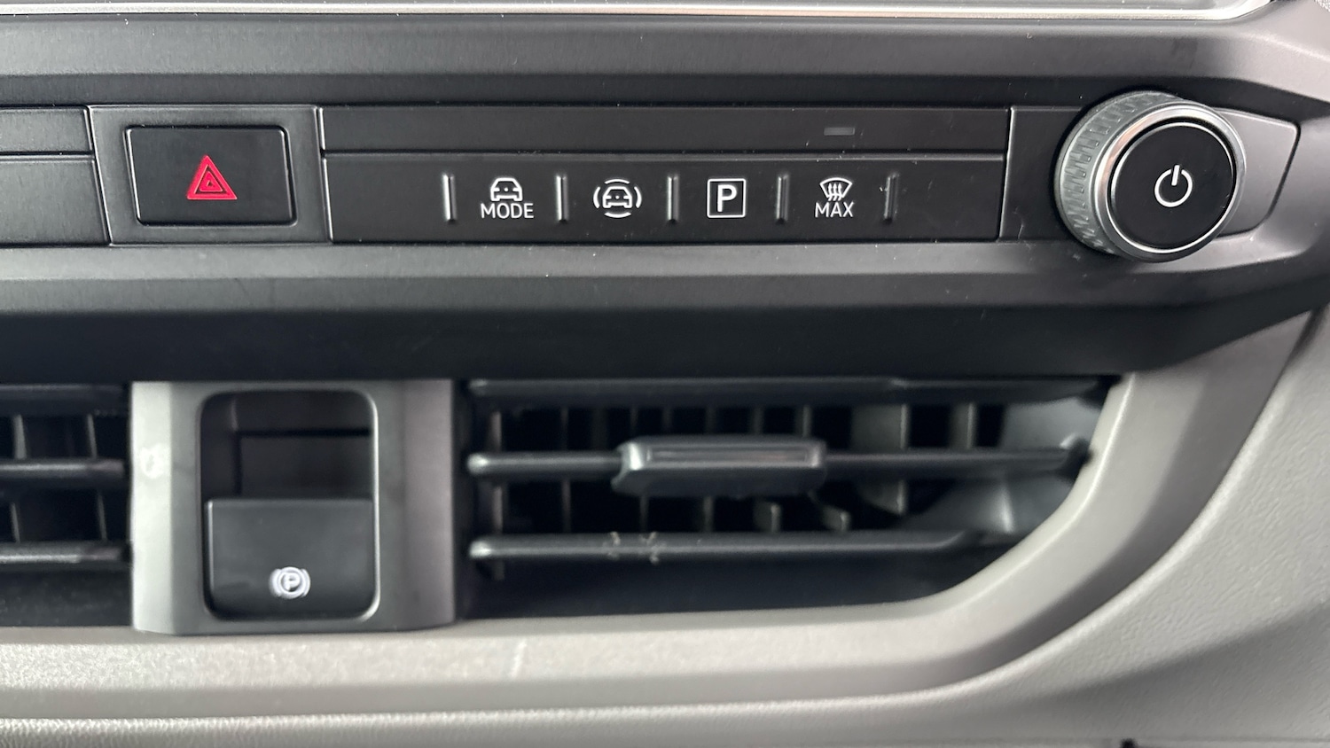 Used Volkswagen Transporter 2025 for sale - 77602499: Photo 23