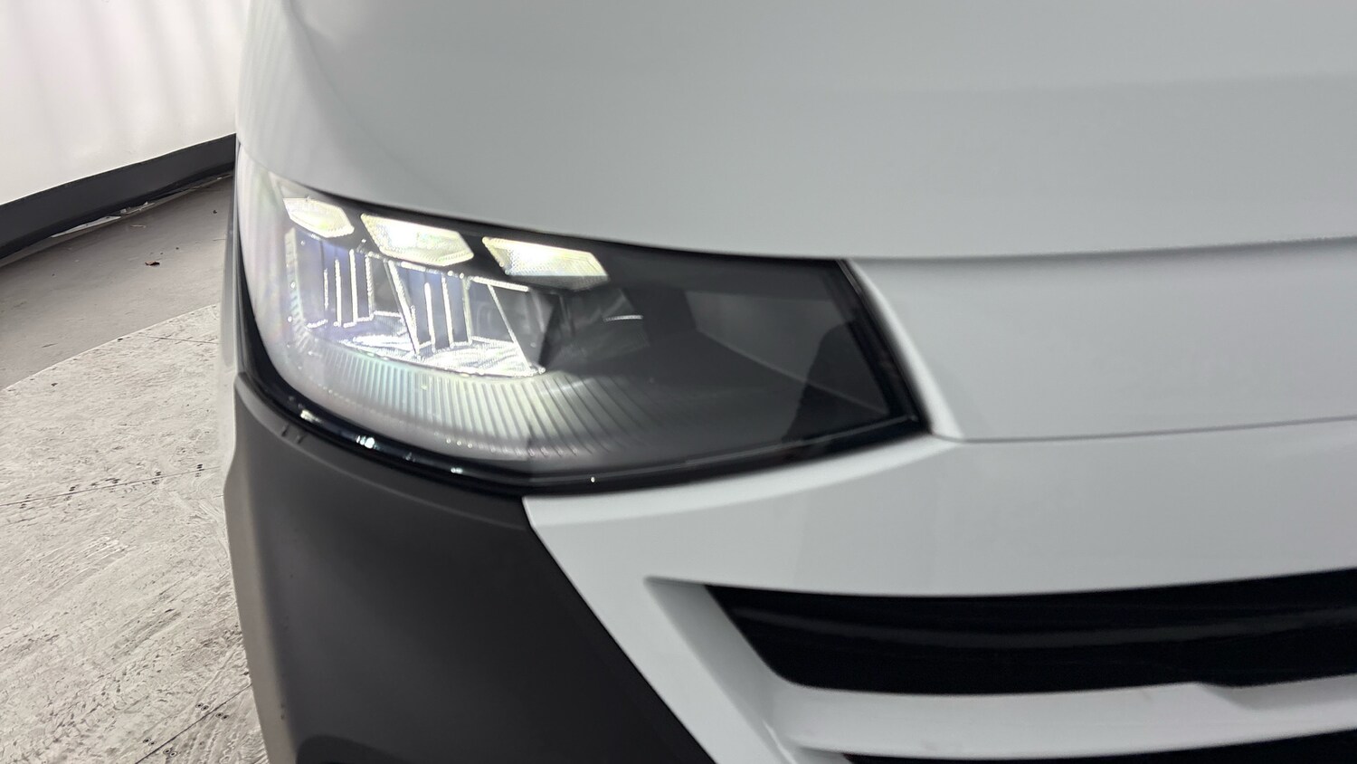 Used Volkswagen Transporter 2025 for sale - 77602499: Photo 33