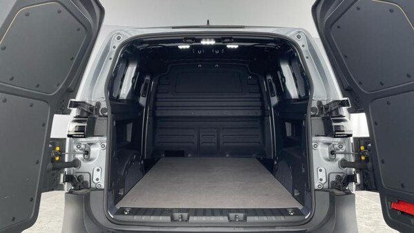 Used Volkswagen ID. Buzz Cargo 2024 for sale - 74864890: Photo 8