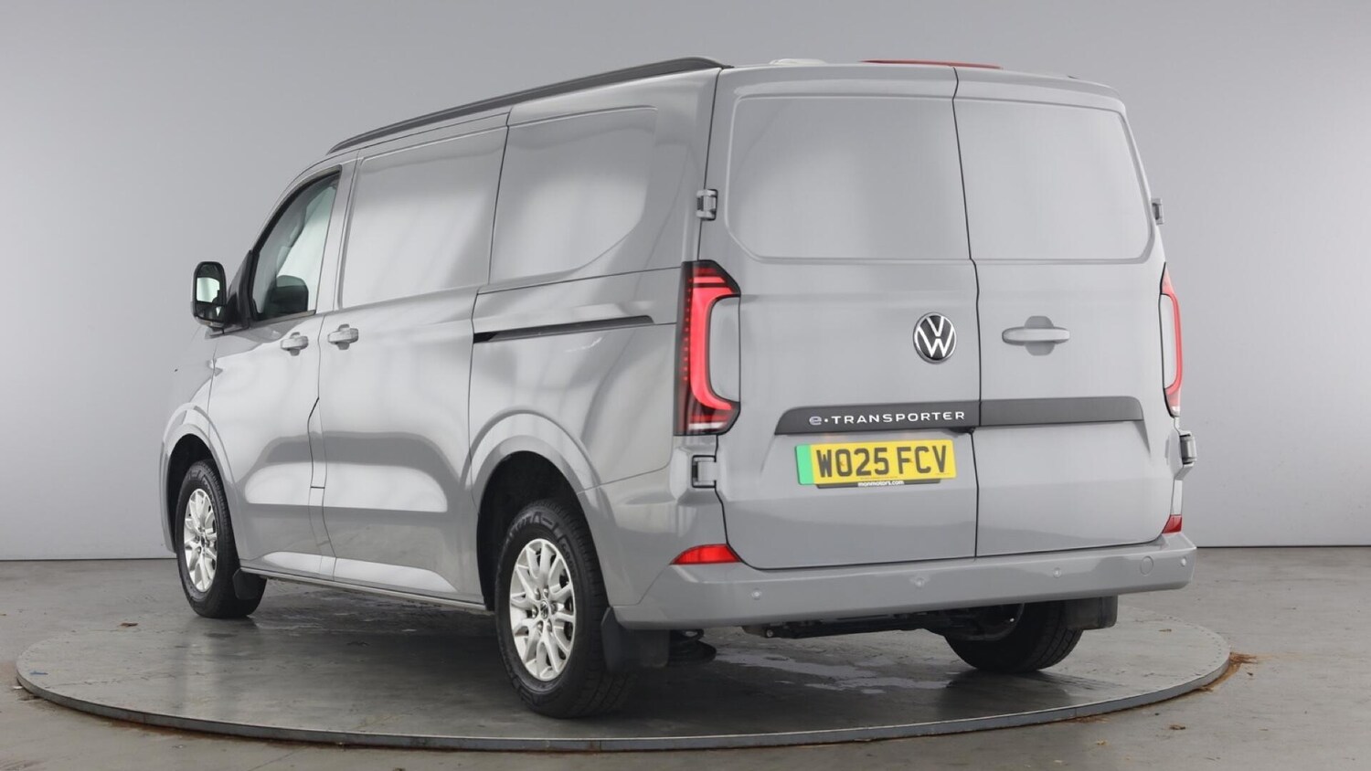 Used Volkswagen Transporter 2025 for sale - 77506256: Photo 3