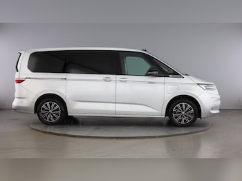 Used Volkswagen Multivan 2024 for sale - 79067986: Photo