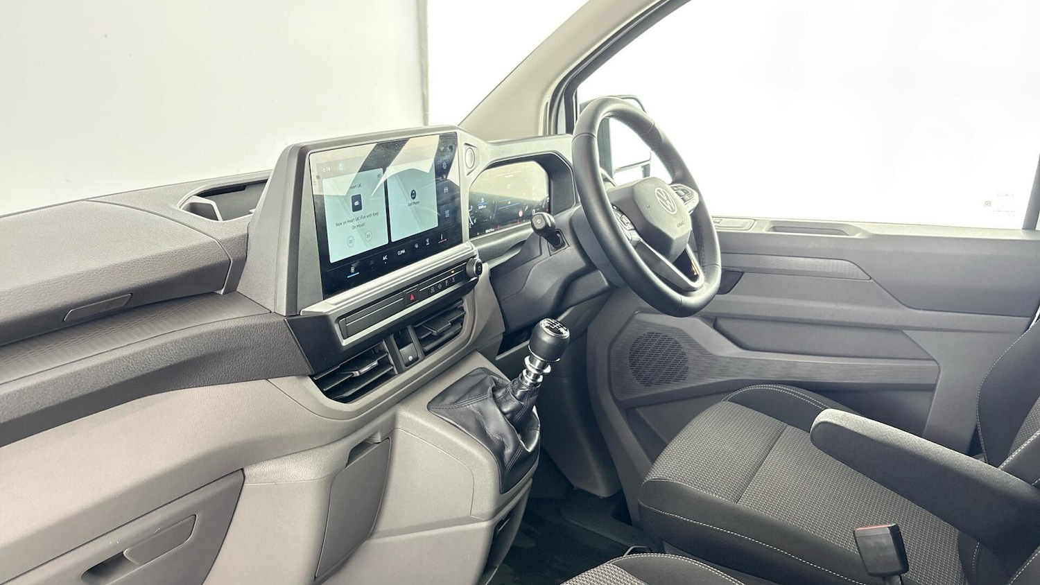 Used Volkswagen Transporter 2025 for sale - 77515494: Photo 2