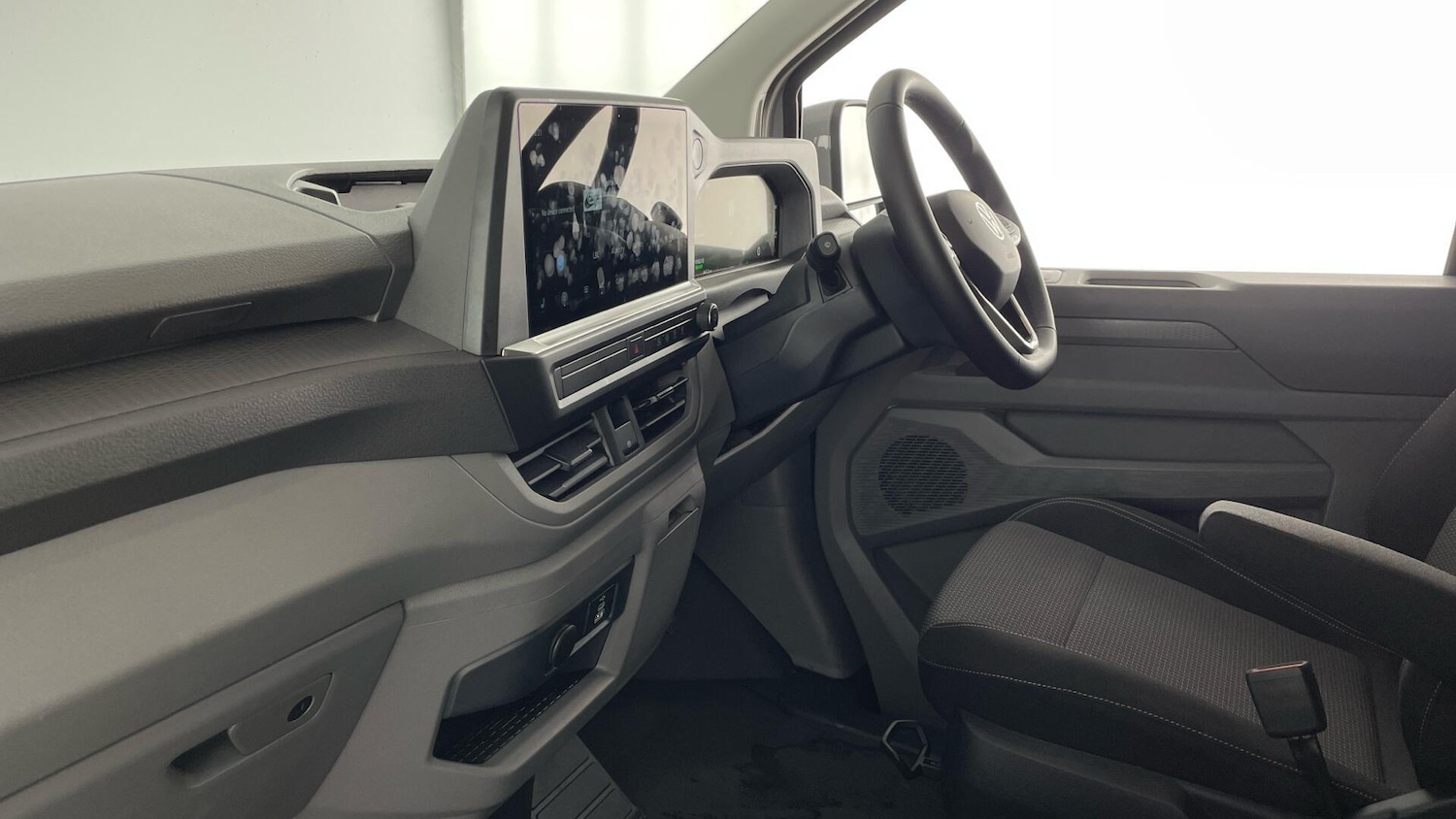 Used Volkswagen Transporter 2025 for sale - 77506153: Photo 2