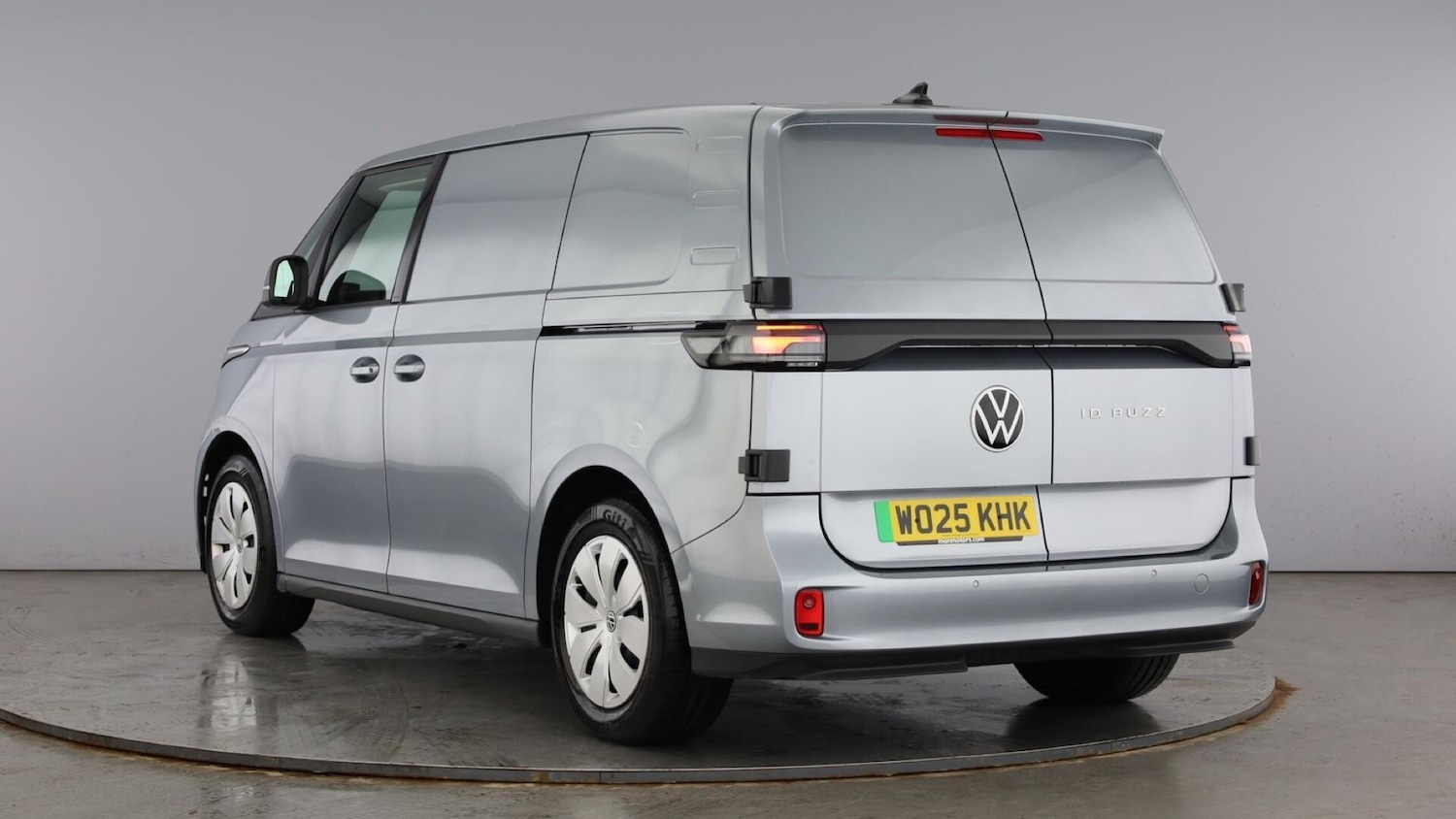 Used Volkswagen ID. Buzz Cargo 2025 for sale - 77701437: Photo 3