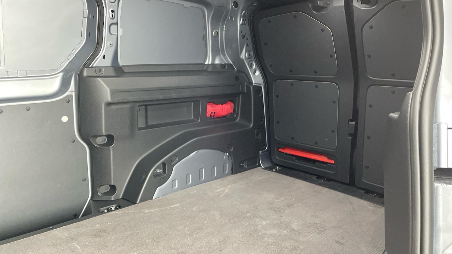 Used Volkswagen ID. Buzz Cargo 2025 for sale - 77701437: Photo 32