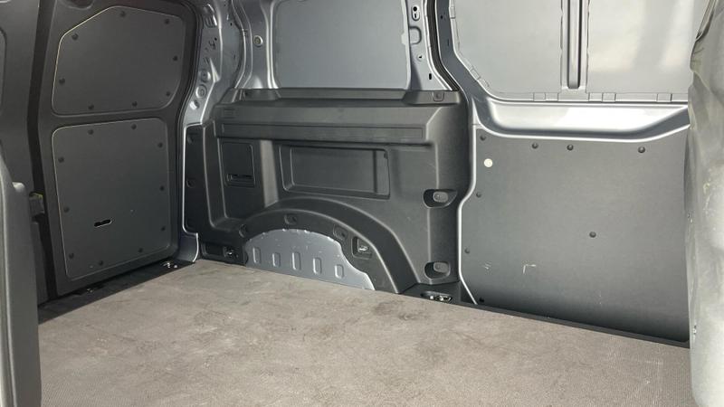 Used Volkswagen ID. Buzz Cargo 2025 for sale - 75638909: Photo 17
