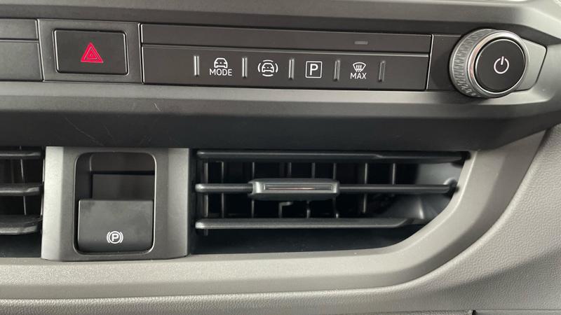 Used Volkswagen Transporter 2025 for sale - 76172652: Photo 14