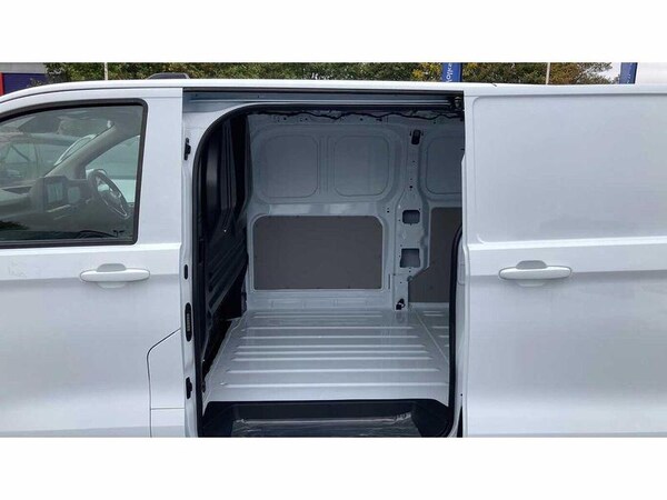 Used Volkswagen Transporter 2025 for sale - 76172619: Photo 13