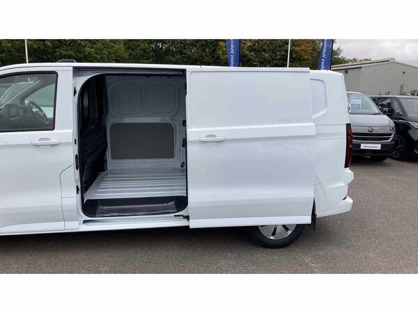 Used Volkswagen Transporter 2025 for sale - 76172619: Photo 14