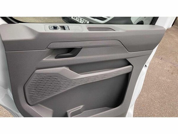 Used Volkswagen Transporter 2025 for sale - 76172619: Photo 30