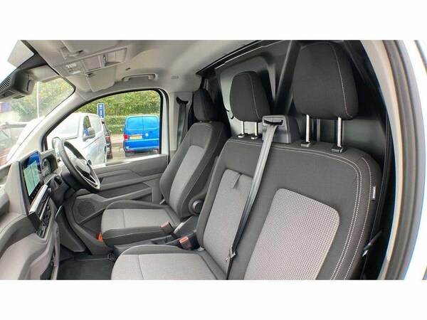 Used Volkswagen Transporter 2025 for sale - 76172619: Photo 33
