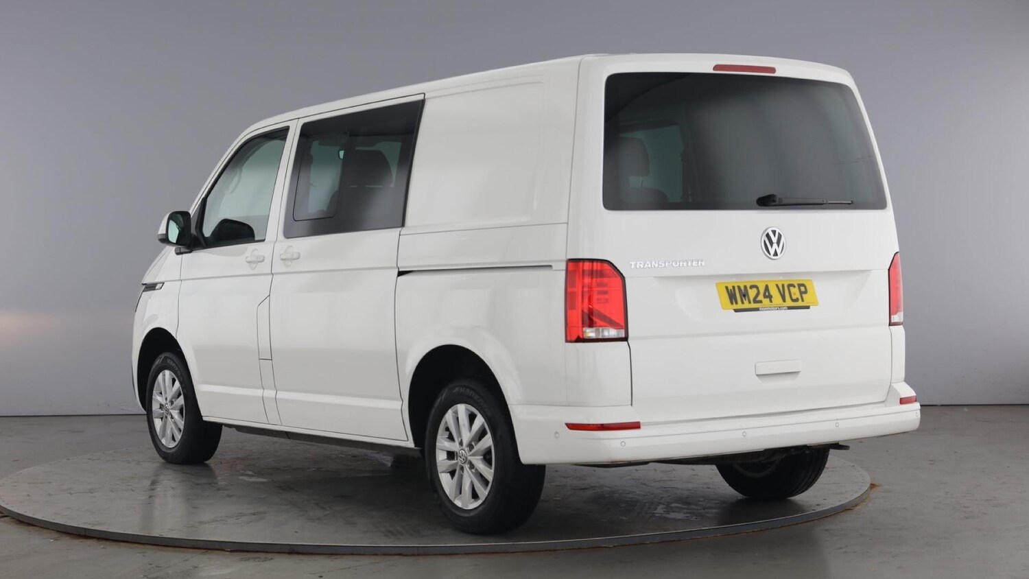 Used Volkswagen Transporter 2024 for sale - 77506157: Photo 3