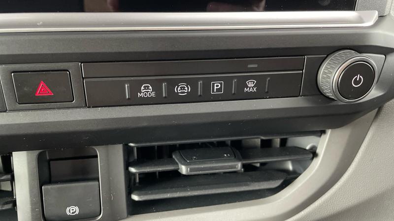 Used Volkswagen Transporter 2025 for sale - 75638924: Photo 15