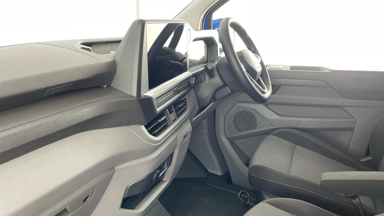 Used Volkswagen Transporter 2025 for sale - 77602655: Photo 2