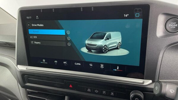 Used Volkswagen Transporter 2025 for sale - 76172612: Photo 14