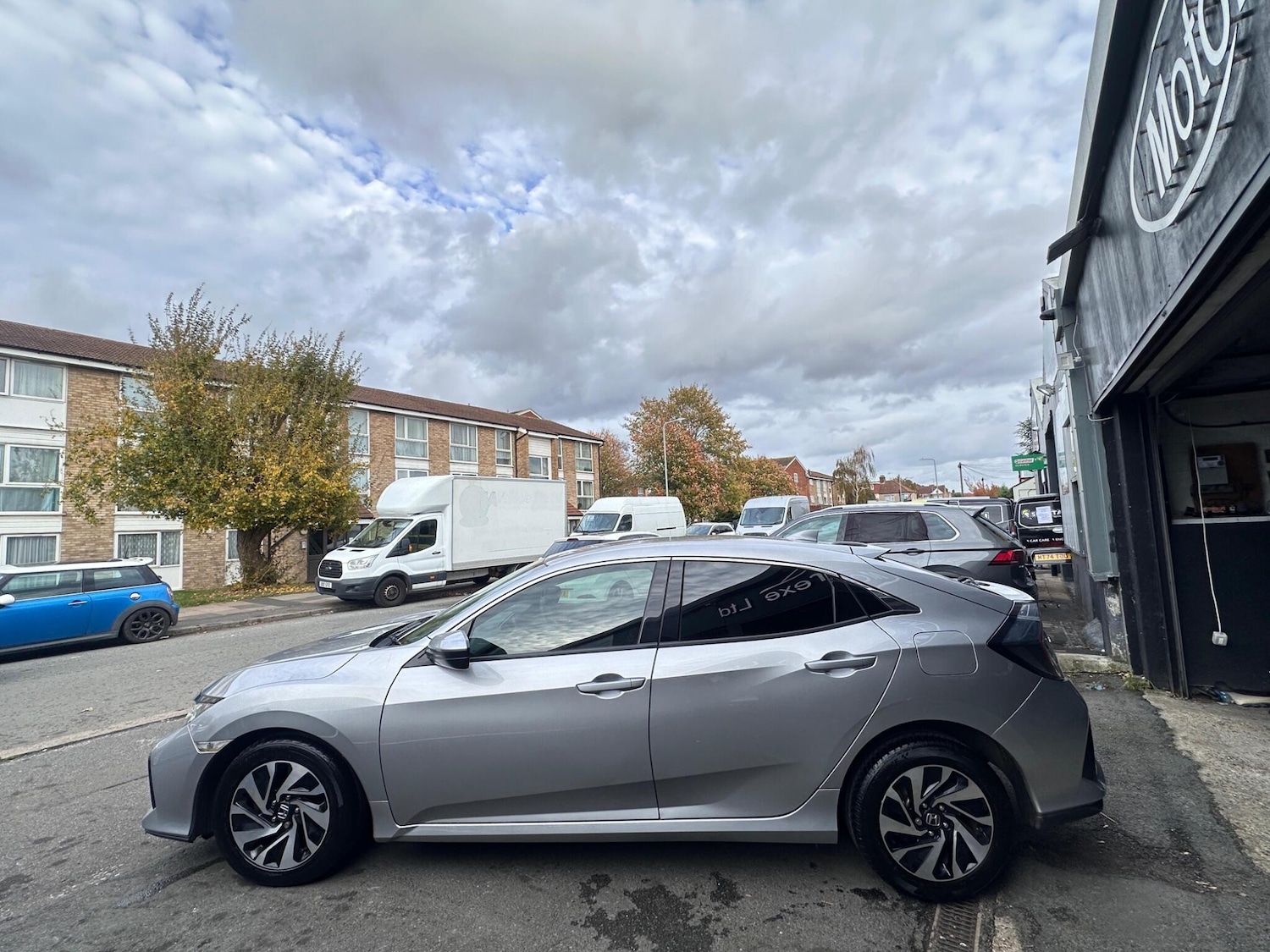 Used Honda Civic 2018 for sale - 76389318: Photo 7