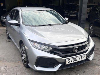 Used Honda Civic 2018 for sale - 77344356: Photo