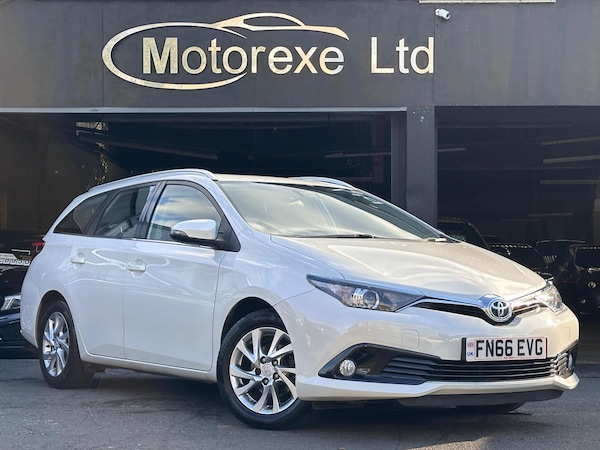 Used Toyota Auris 2016 for sale - 76121797: Photo 1