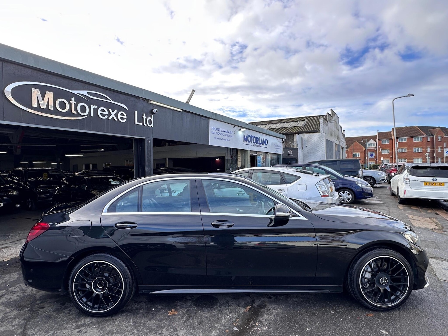 Used Mercedes-Benz C Class 2014 for sale - 77028976: Photo 11