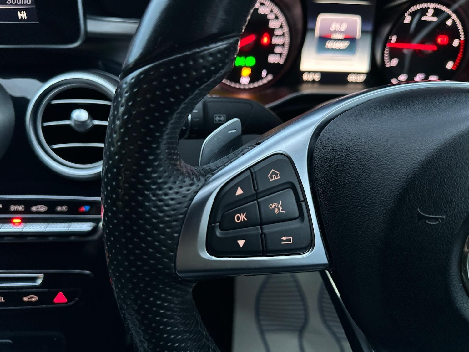 Used Mercedes-Benz C Class 2014 for sale - 77028976: Photo 28