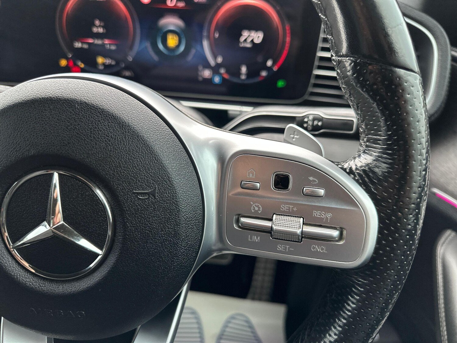 Used Mercedes-Benz GLE 2019 for sale - 76361454: Photo 32