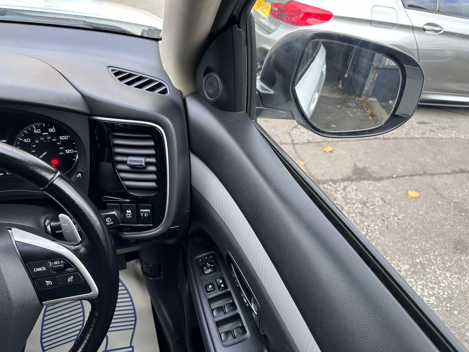 Used Mitsubishi Outlander 2014 for sale - 77156646: Photo 28