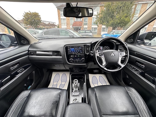 Used Mitsubishi Outlander 2015 for sale - 75769544: Photo 11