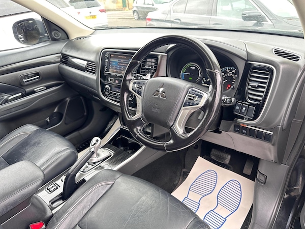 Used Mitsubishi Outlander 2015 for sale - 75769544: Photo 17