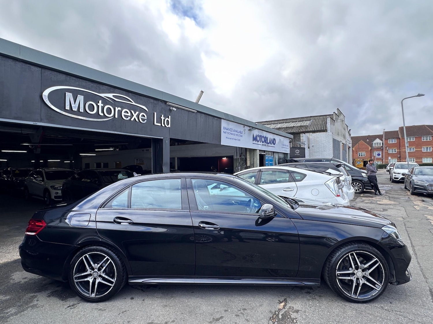 Used Mercedes-Benz E-Class 2015 for sale - 75991458: Photo 12