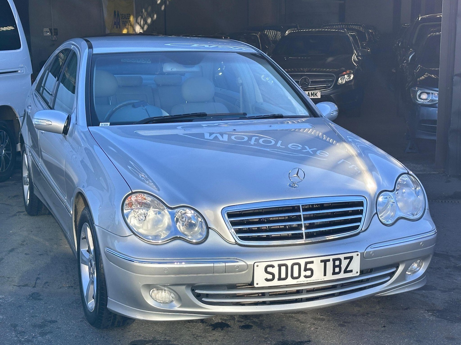 Used Mercedes-Benz C Class 2005 for sale - 76667194: Photo 3