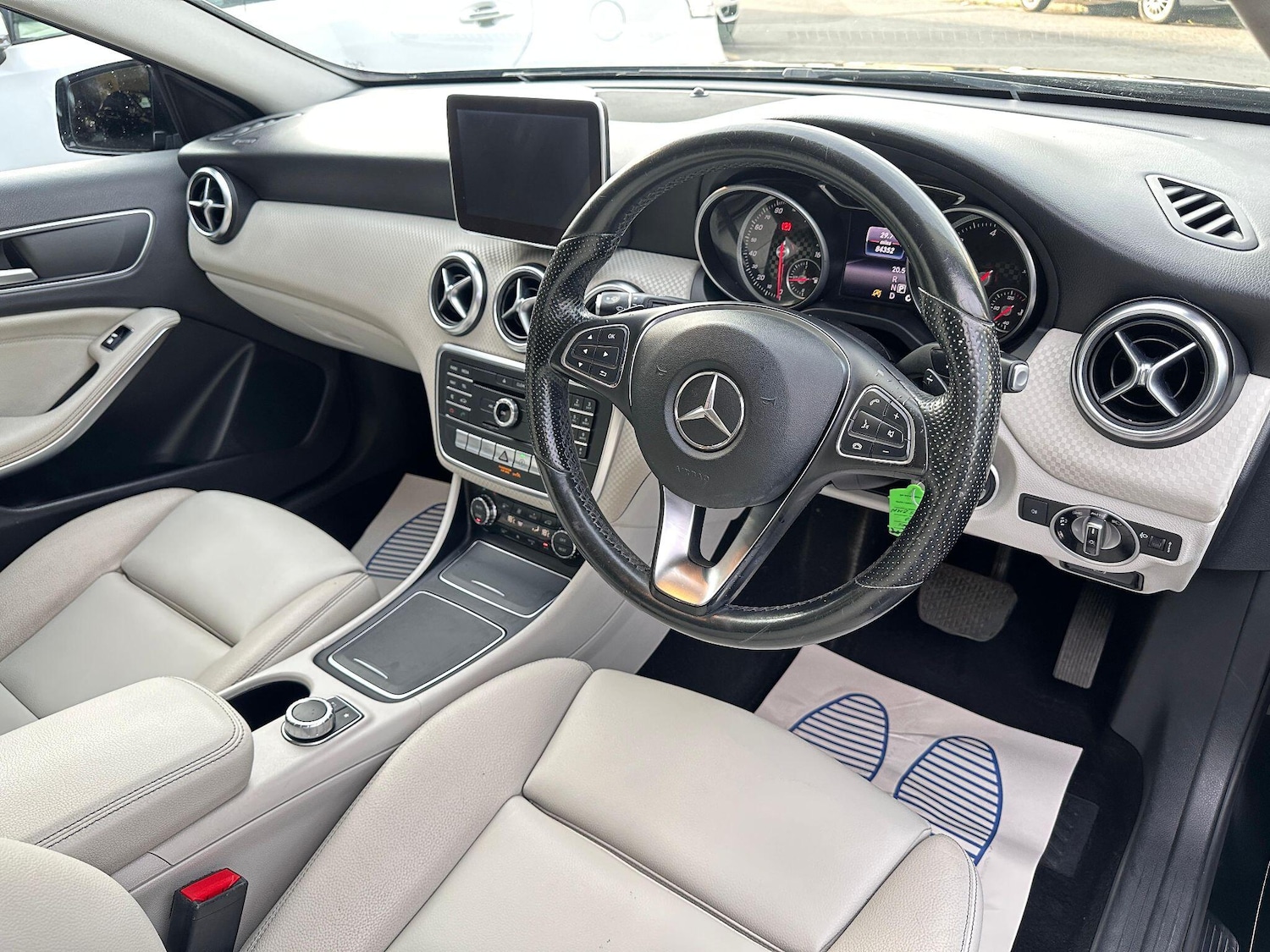 Used Mercedes-Benz A-Class 2015 for sale - 76138001: Photo 12
